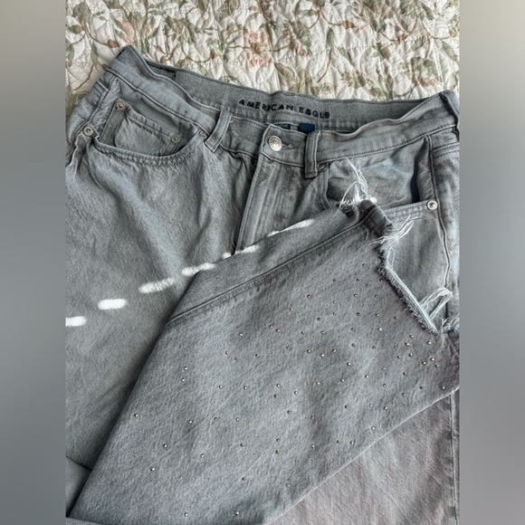 American eagle glacier grey jeans with raw hem and embellished bottoms - Picture 4 of 13